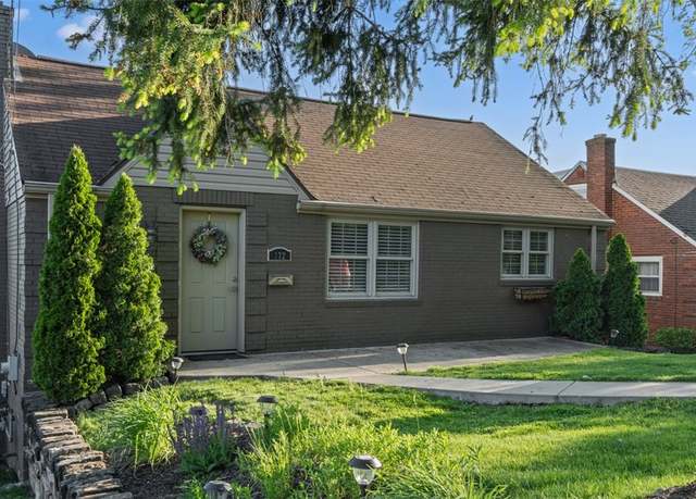 Property at 172 Orchard Dr, Pleasant Hills, PA 15236, 3 beds, 1 bath
