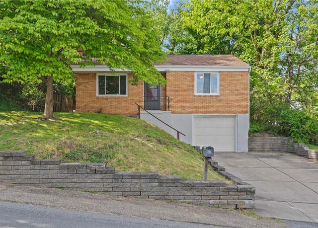 Property at 119 Hillcrest Dr, Ross Twp, PA 15237, 3 beds, 2 baths