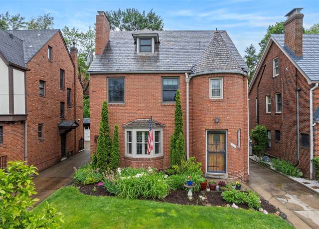 Property at 446 S Dallas Ave, Point Breeze, PA 15208, 4 beds, 3.5 baths