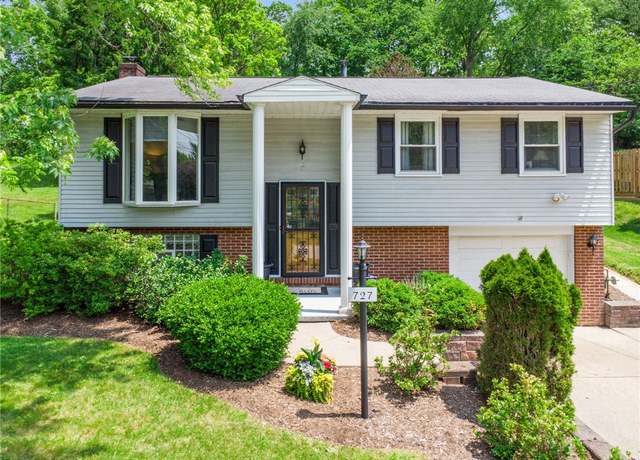 Property at 727 Pine Valley Dr, Plum Boro, PA 15239, 3 beds, 1.5 baths