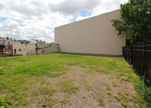 Property at 4614 Penn Ave, Lawrenceville, PA 15224