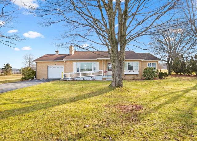 Property at 726 Stoystown Rd, Somerset Twp, PA 15501, 3 beds, 1 bath