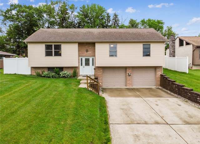 Property at 389 Prospect Cir, Lower Burrell, PA 15068, 3 beds, 3 baths
