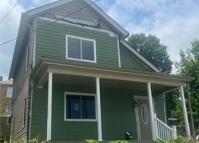 Property at 223 Division Ave, Ellwood City - Law, PA 16117, 2 beds, 1 bath