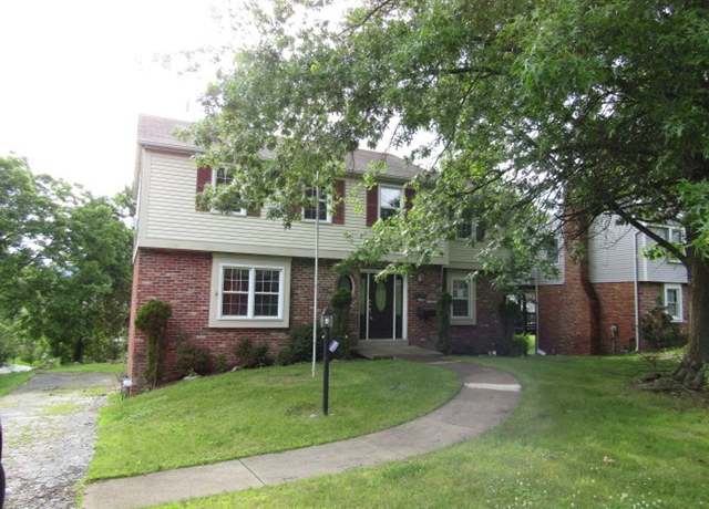 Property at 2899 Oneill Dr, Bethel Park, PA 15102, 4 beds, 2.5 baths