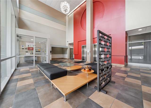 Property at 5570 Centre Ave #403, Shadyside, PA 15232, 2 beds, 2 baths