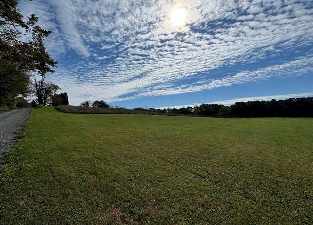 Property at 114 Garland Ln, Penn Twp - But, PA 16002