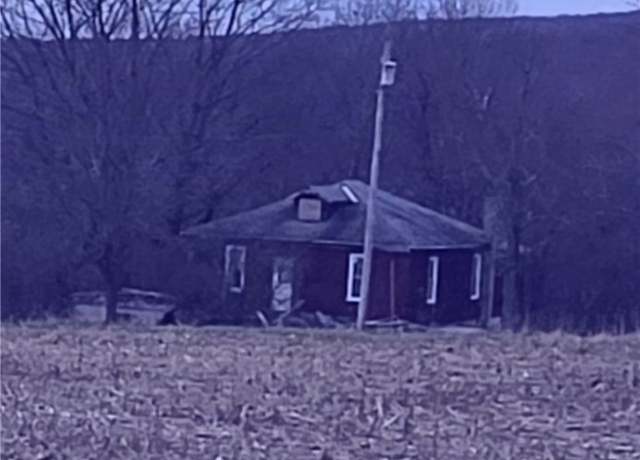 Property at 1650 County Line Rd, Donegal - Wml, PA 15628, 3 beds, 1 bath