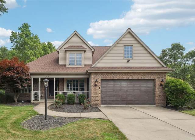 Property at 135 Hunter Dr, Cranberry Twp, PA 16066, 5 beds, 3.5 baths