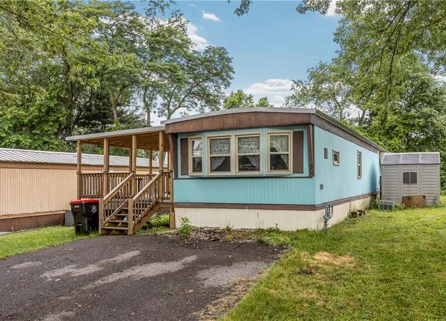 Property at 17 Sheryl Dr, Robinson Twp - Nwa, PA 15205, 2 beds, 1 bath