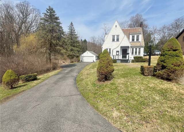 Property at 310 W Meyer Ave, Neshannock Twp, PA 16105, 2 beds, 2 baths