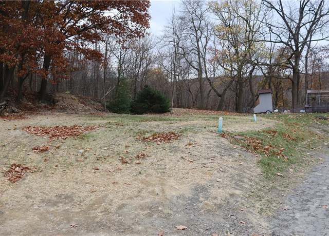 Property at 221 Malvina Ln, Unity  Twp, PA 15650