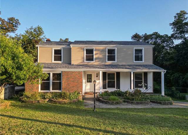Property at 129 Mayberry Dr, Monroeville, PA 15146, 5 beds, 3.5 baths