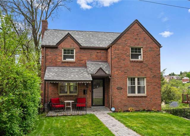 Property at 3234 Shadyway Dr, Brentwood, PA 15227, 2 beds, 1.5 baths