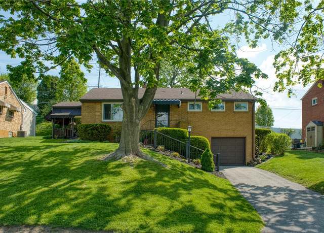 Property at 423 Nantucket Dr, Pleasant Hills, PA 15236, 3 beds, 2 baths