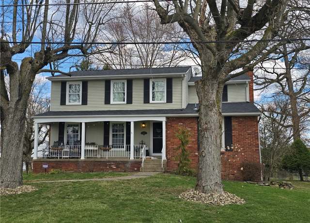 Property at 211 Woodbury Dr, Twp Of But Nw, PA 16001, 5 beds, 2.5 baths