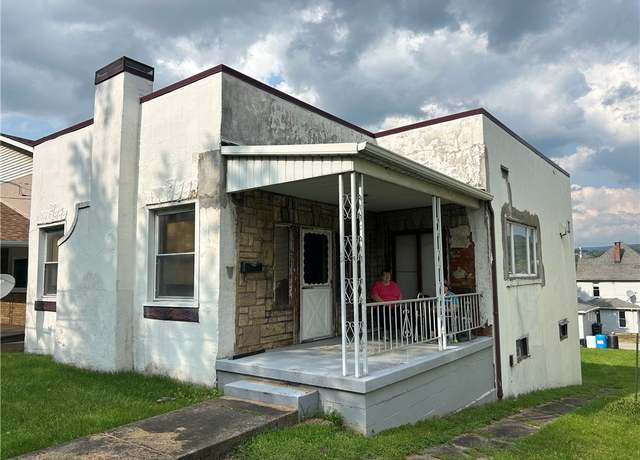 Property at 147 S 9th St, Connellsville, PA 15425, 2 beds, 1 bath