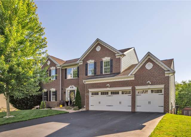 Property at 140 Aspen Dr, Brighton Twp, PA 15009, 5 beds, 4 baths