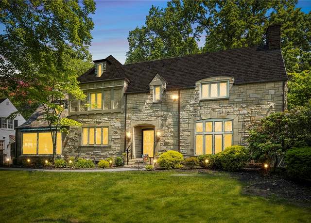 Property at 694 Valleyview Rd, Mt. Lebanon, PA 15243, 5 beds, 5 baths