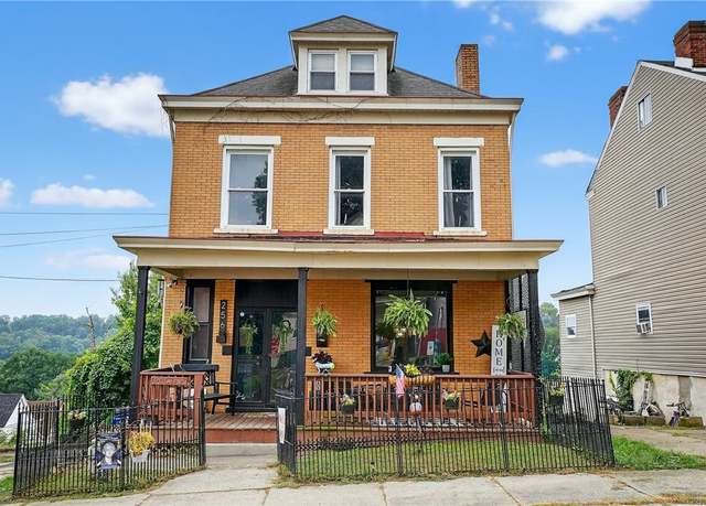 Property at 256 E Meyers St, Carrick, PA 15210, 3 beds, 1 bath