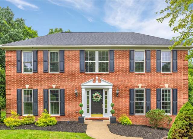 Property at 406 Pin Oak Ct, Coraopolis, PA 15108, 4 beds, 2.5 baths