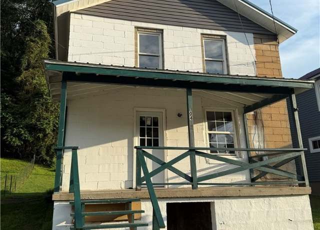 Property at 104 Coe Ave, Green/commdre/prchse, PA 15728, 3 beds, 1 bath