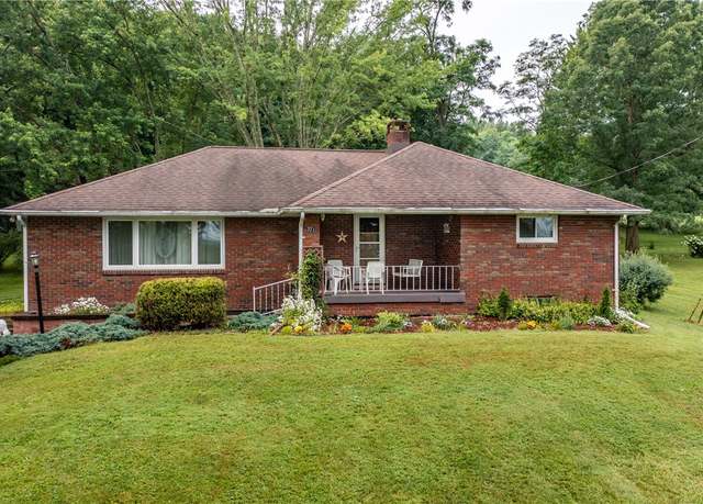 Property at 371 Leech Rd, Sugar Grove Twp, PA 16125, 3 beds, 2 baths