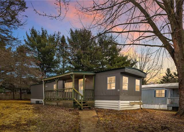 Property at 12 Landis Ave, Cranberry Twp, PA 16066, 3 beds, 1 bath