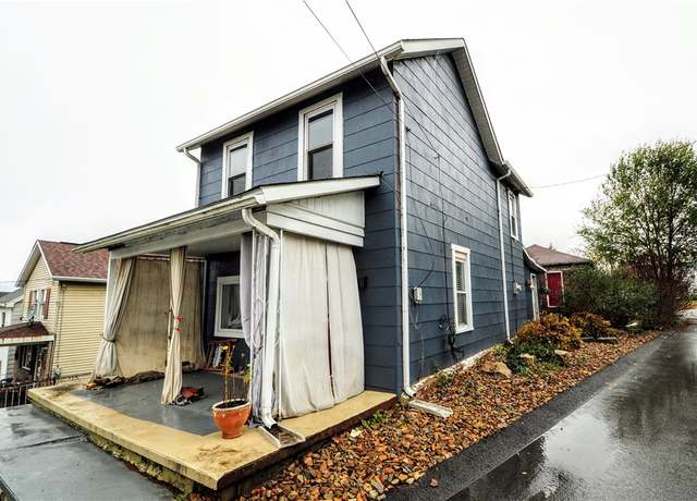 Property at 2 Mccormick Ave, Uniontown, PA 15401, 2 beds, 1 bath