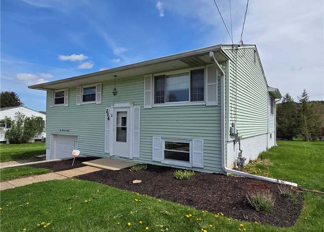 Property at 216 Karen Dr, Allegheny Twp - Wml, PA 15613, 3 beds, 1 bath