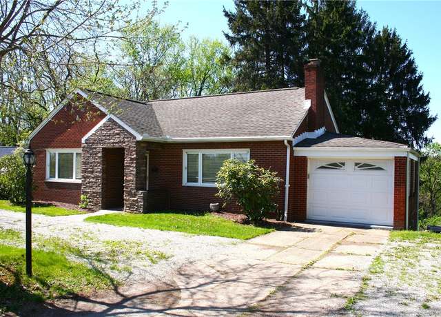 Property at 2832 Skyline Dr, West Mifflin, PA 15122, 3 beds, 2 baths