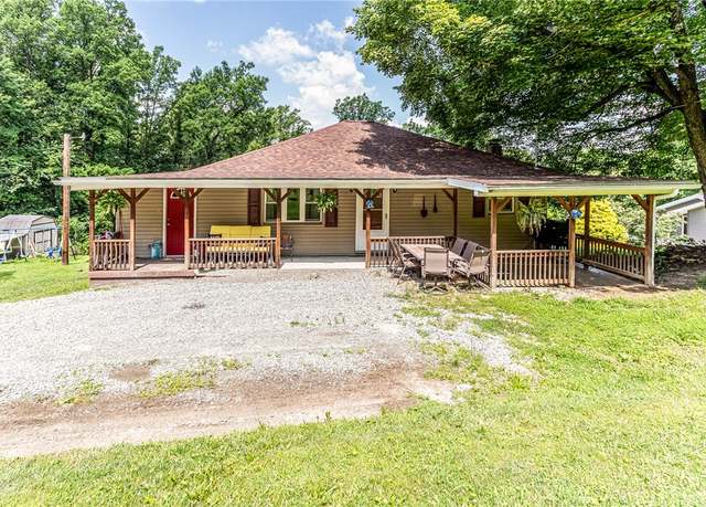 Property at 132 Spaugy Hollow Rd, Bullskin Twp, PA 15425, 2 beds, 1.5 baths