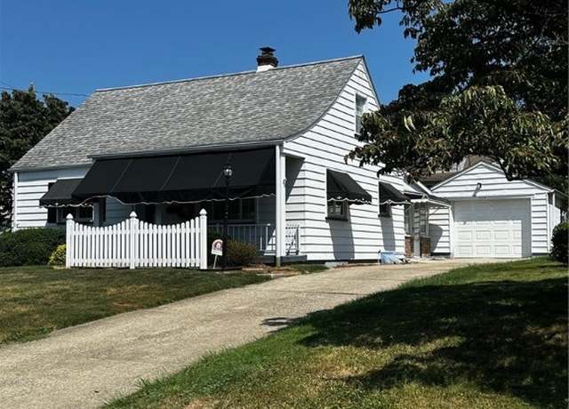 Property at 719 Tamplin St, Sharon, PA 16146, 4 beds, 1.5 baths