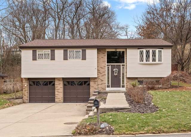 Property at 124 Hetherton Dr, Ross Twp, PA 15237, 3 beds, 1.5 baths