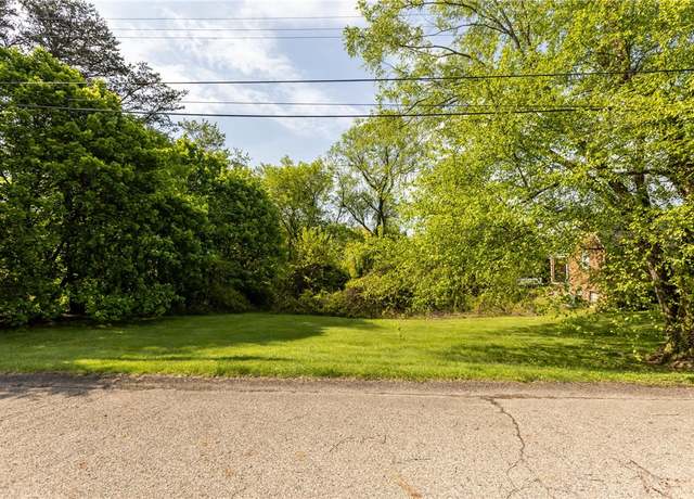 Property at 307 Baker Dr, Hopewell Twp - Bea, PA 15001