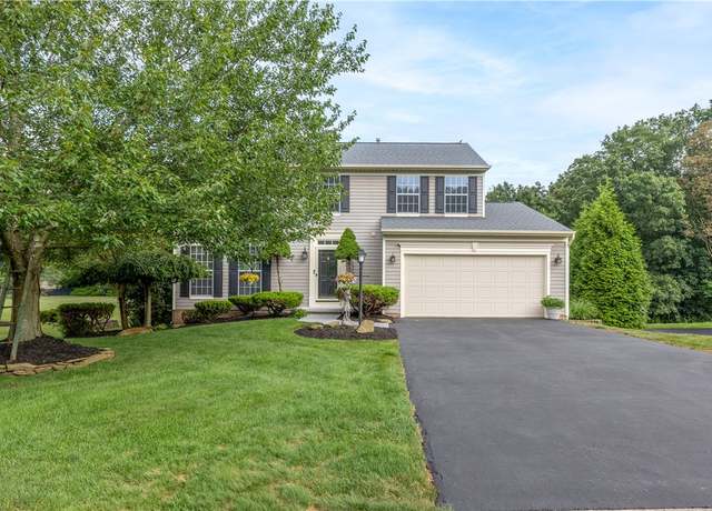 Property at 411 Hastings Dr, Cranberry Twp, PA 16066, 5 beds, 3.5 baths
