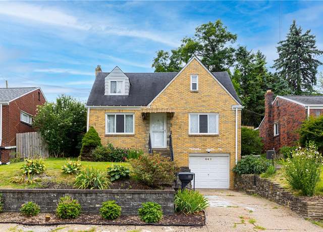 Property at 648 Northcrest Dr, Brookline, PA 15226, 2 beds, 1.5 baths