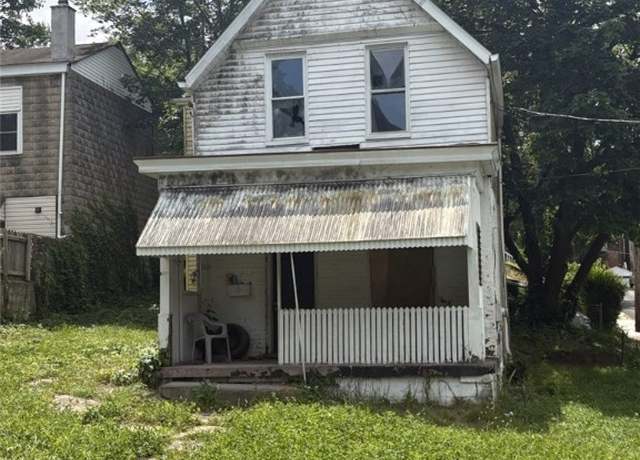 Property at 212 Mathews Ave, Beltzhoover, PA 15210, 2 beds, 1 bath