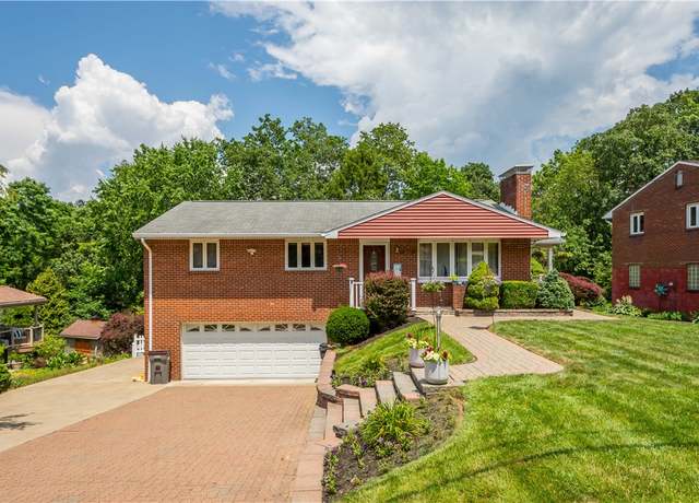 Property at 404 Clair Dr, Upper St. Clair, PA 15241, 3 beds, 2 baths