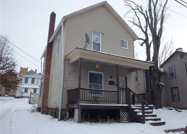 Property at 174 5th Ave, Sharon, PA 16146, 3 beds, 1 bath