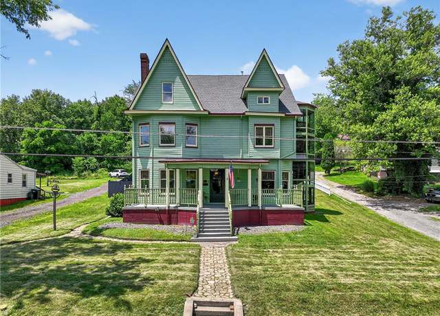 Property at 24 Shady Ave, Burgettstown Boro, PA 15021, 6 beds, 4 baths