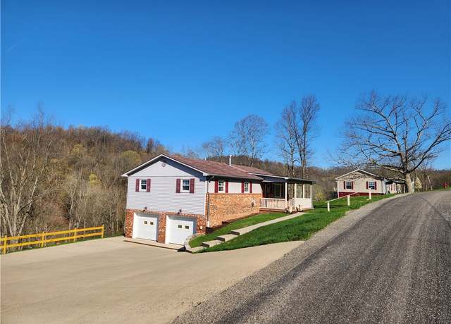 Property at 935 Woodland Ave, Waynsbrg/frankln Twp, PA 15370, 3 beds, 2 baths
