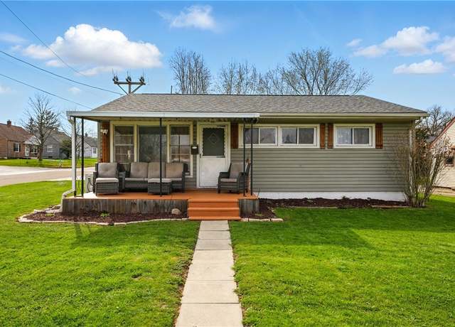 Property at 856 Spencer Ave, Sharon, PA 16146, 3 beds, 2 baths