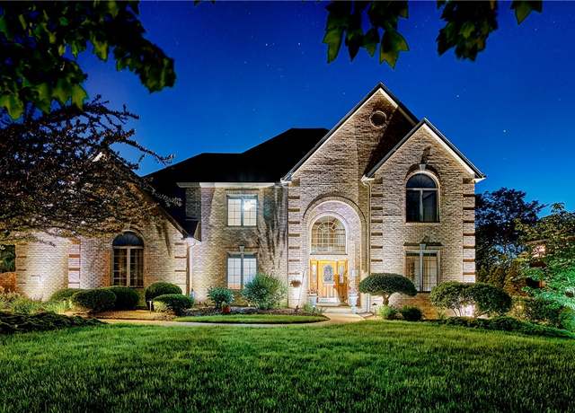 Property at 133 Ridgemont Dr, Cranberry Twp, PA 16066, 5 beds, 4.5 baths