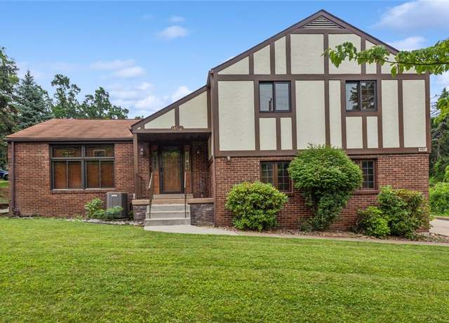 Property at 982 Braddock Rd, Forest Hills Boro, PA 15221, 3 beds, 2.5 baths