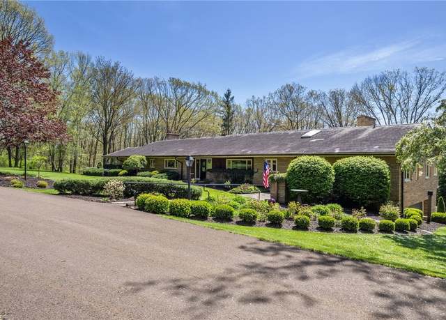 Property at 1275 Greenhill Ln, Somerset Boro, PA 15501, 3 beds, 4.5 baths