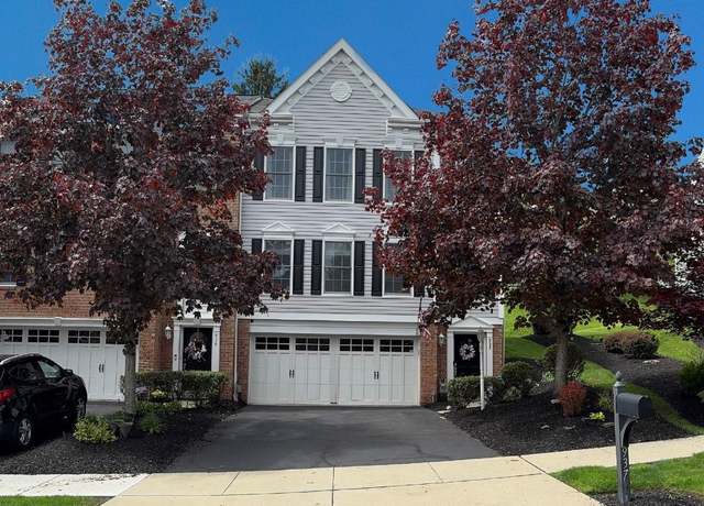 Property at 937 Montclair Dr, Moon/crescent Twp, PA 15108, 3 beds, 2.5 baths