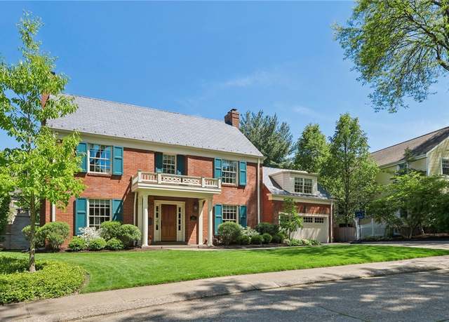 Property at 1043 Highmont Rd, Squirrel Hill, PA 15232, 5 beds, 5.5 baths