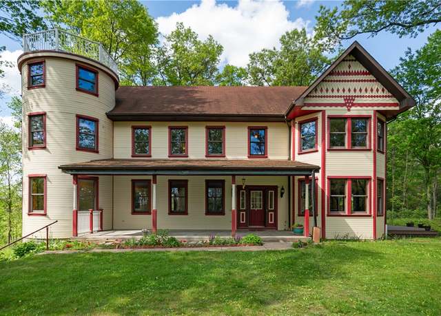 Property at 111 Pine Haven Dr, Fenelton, PA 16034, 5 beds, 2.5 baths