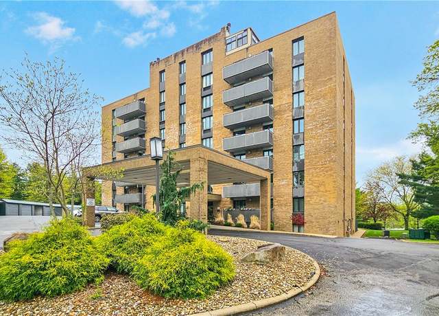 Property at 820 E Beau St Unit 2J, South Strabane, PA 15301, 3 beds, 3 baths